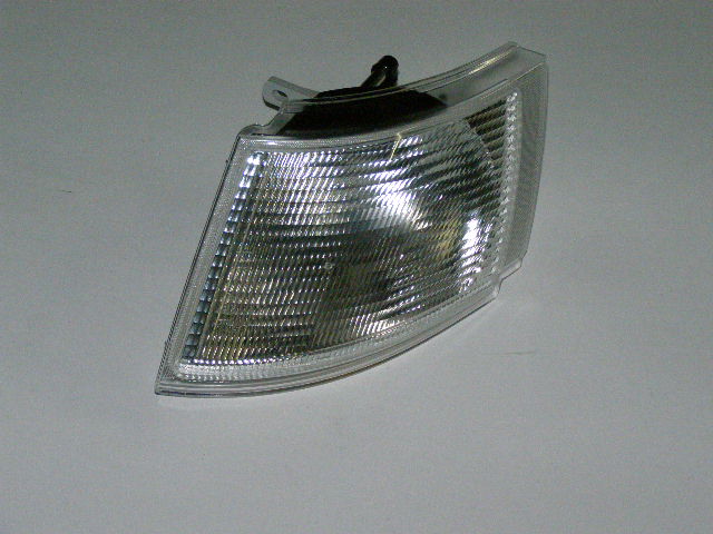 Поворотник передний 2110 левый белый  BOSCH 