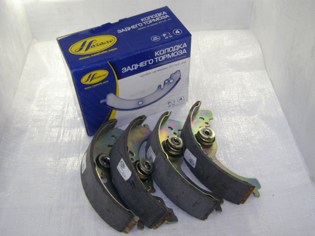 Колодки тормозные задние 2103 (С ЭКСЦЕНТРИКАМИ)