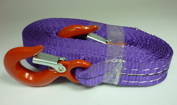 Трос буксировочный (лента) TPLUS  4т. х  4,5м  2 крюка легкий класс (Россия)