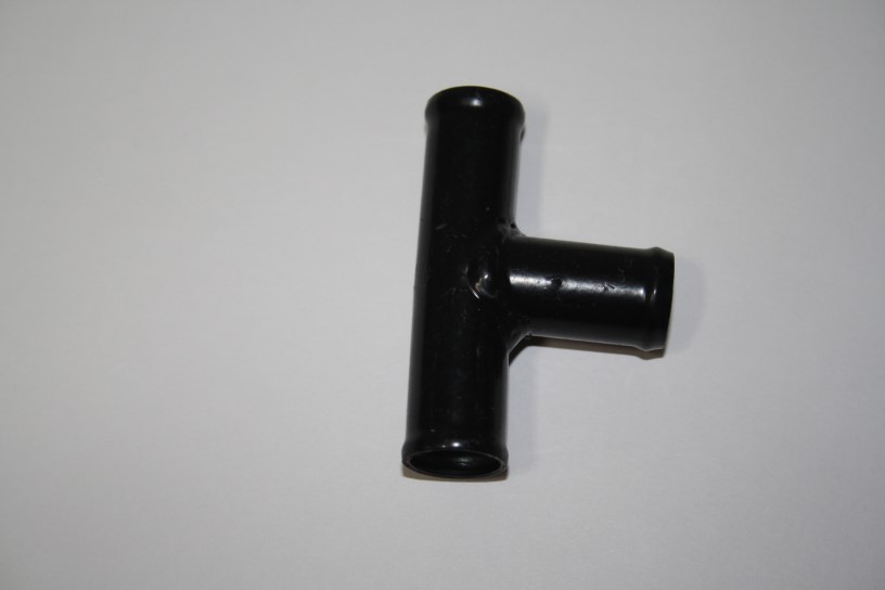 Трубка тройник D-16х16 (переходник шлангов) цинк