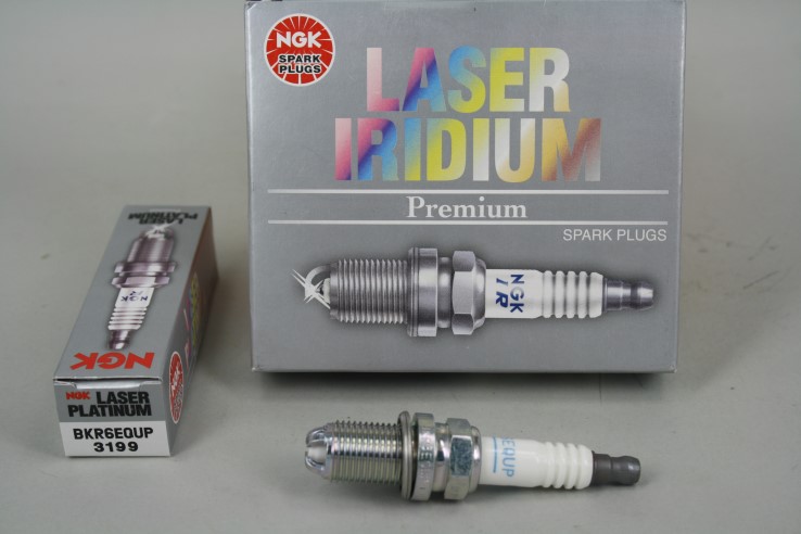 Свеча NGK LASER PLATINUM BKR6EQUP (3199)