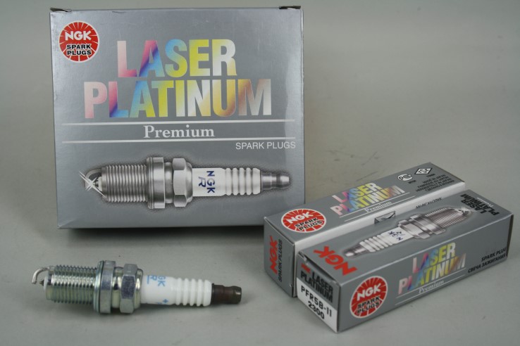 Свеча NGK LASER PLATINUM PFR5B-11 (2300)