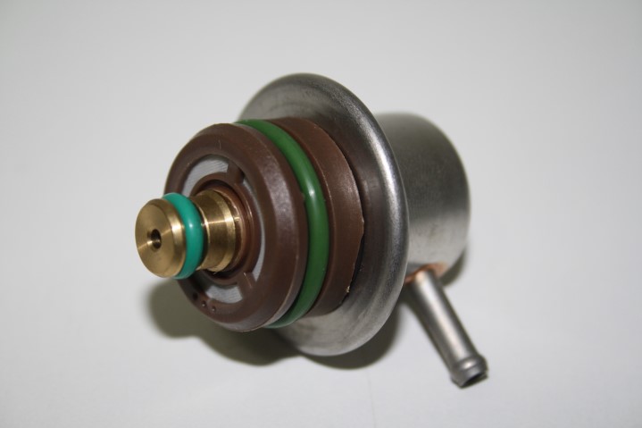 Регулятор давления топлива