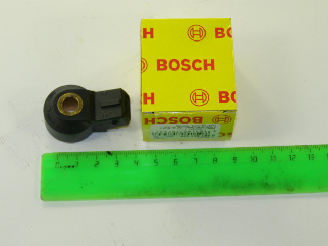 Датчик детонации для ВАЗ, ЗМЗ-406  BOSCH