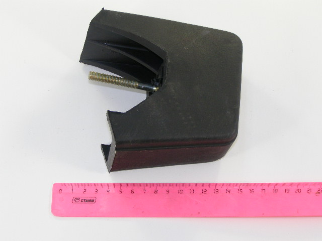 Буфер бампера переднего левый /клык/