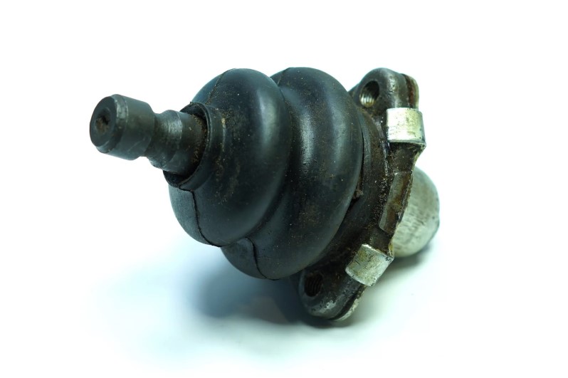 Шаровая опора 412 верх.  НАДЕЖДА 