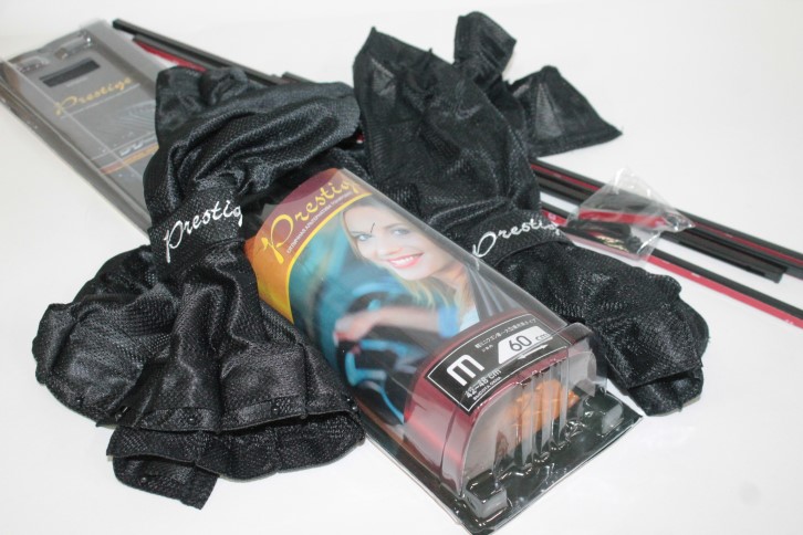 Штора автомобильная, тканевая на скотче M 60*42-48см