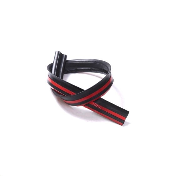 Уплотнитель двери 2123 задней проема