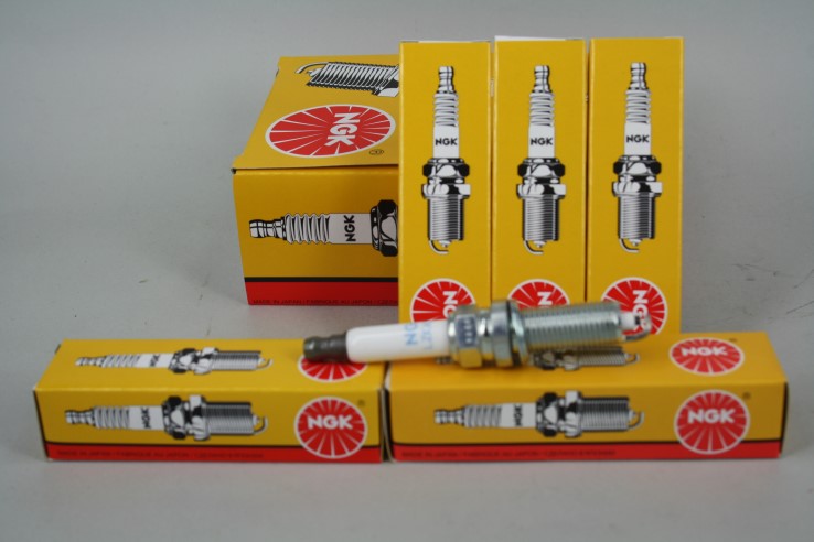 Свеча NGK LZKAR7B (5942) 2190 90л