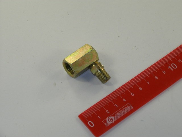 Штуцер топливопровода ЗМЗ-405 /угол/