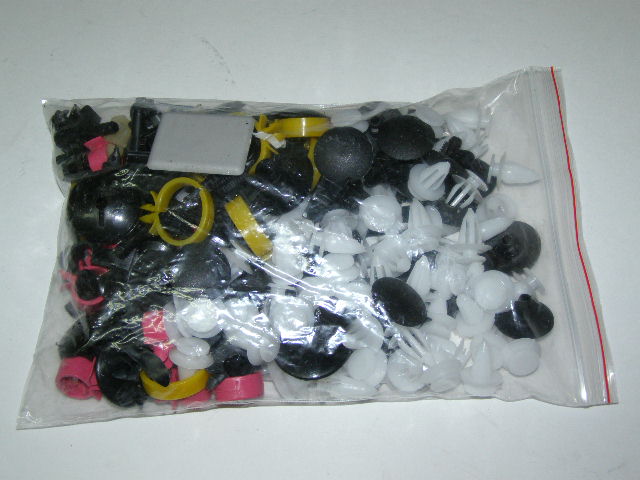 Набор пистонов (крепежа по кузову) 2170