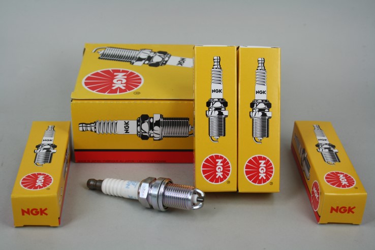 Свеча NGK BKUR6EK (2213)