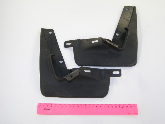 Брызговики 2170 передние