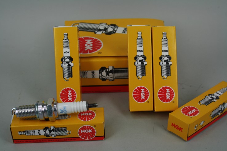 Свеча NGK DPR8EA-9 (4929)