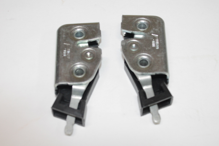 Замок (защелка) спинки сиденья 1118-1119-1117