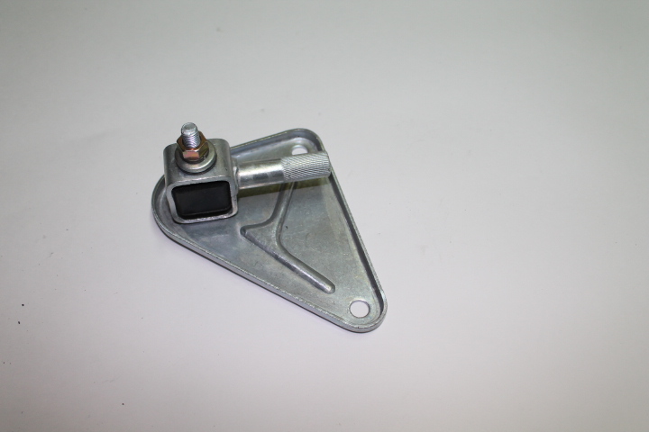 Кронштейн реактиной тяги кулисы /2110/ в сб.