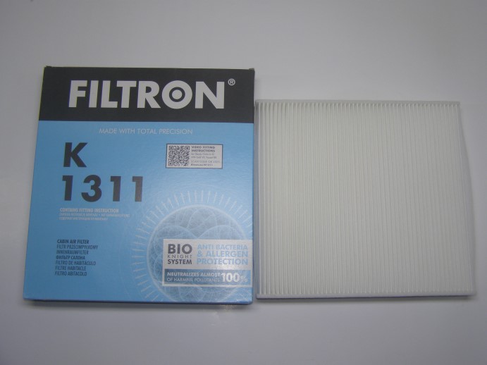 Фильтр салона AUDI A3/Skoda OCTAVIA/VW GOLF 12- (Mann CU26009) AFW1292