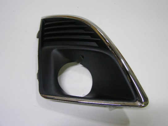 Рамка п/туман. фары Chevrolet Cruze с 2013 г. прав. (хром)