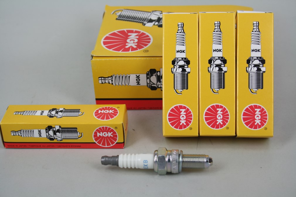 Свеча NGK CR8EKB /4374/