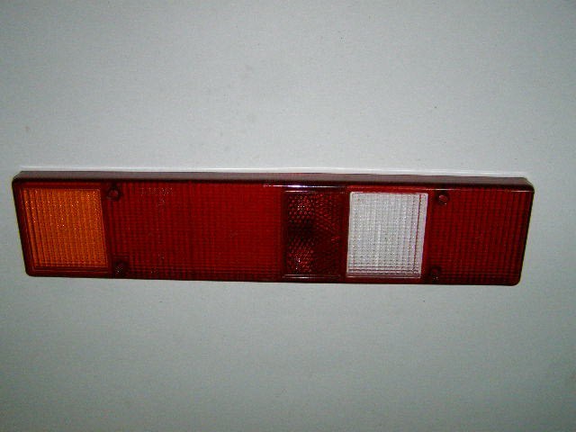 Рассеиватель заднего фонаря Г-3302 3302 задн. ход широкий