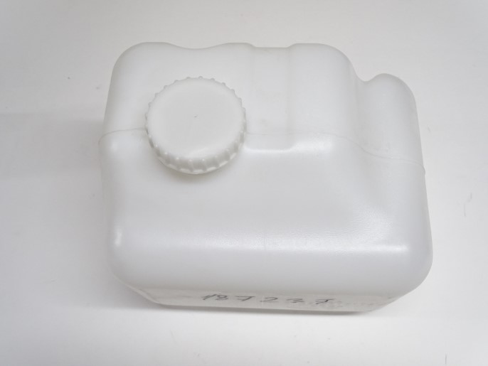 Бачок омывателя 2123 ШЕВИ-НИВА (под 2 мотора)