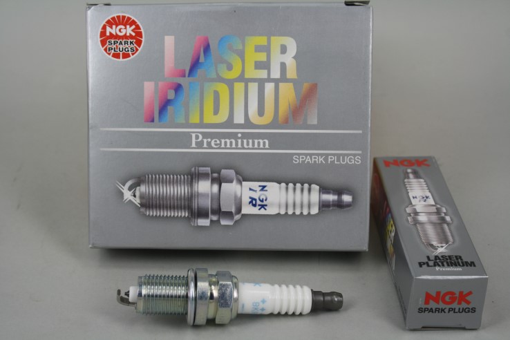 Свеча NGK LASER PLATINUM BKR5EP-11 (3440)