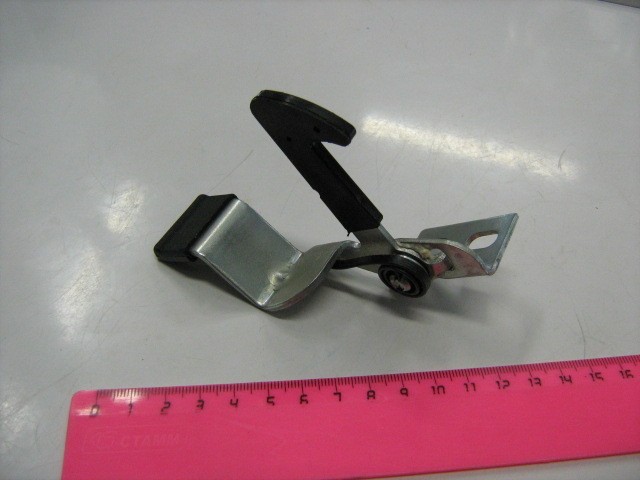 Замок капота 1118 -Калина в сб.крючок